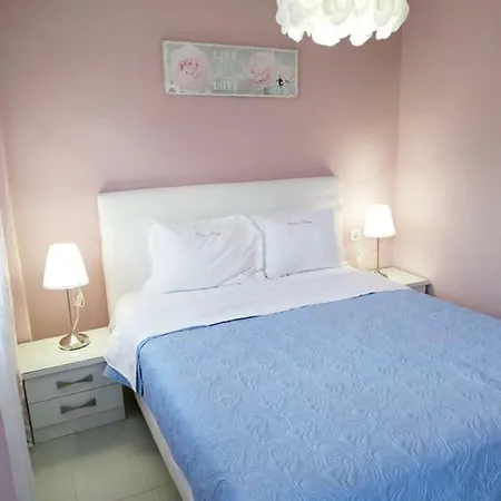 Ormos View Apartman *